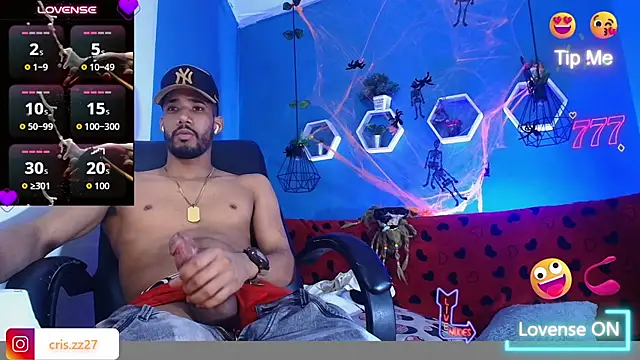 Show modela Ehkay_ na web-kameri