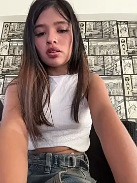 Jennifer_LS Live XXX-Chat