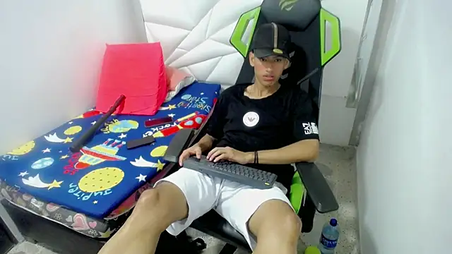 athlete_reeseのウェブカメラショー