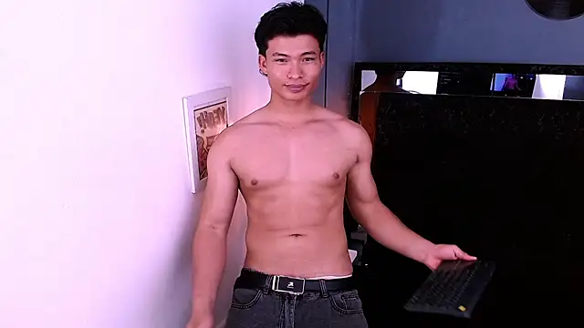GoldenBoy_23 Webcam Show