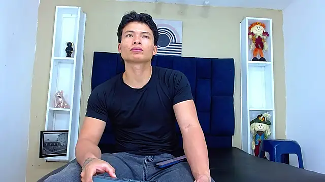 GoldenBoy_23 Webcam show