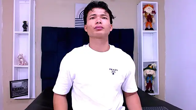 GoldenBoy_23 Webcam Show