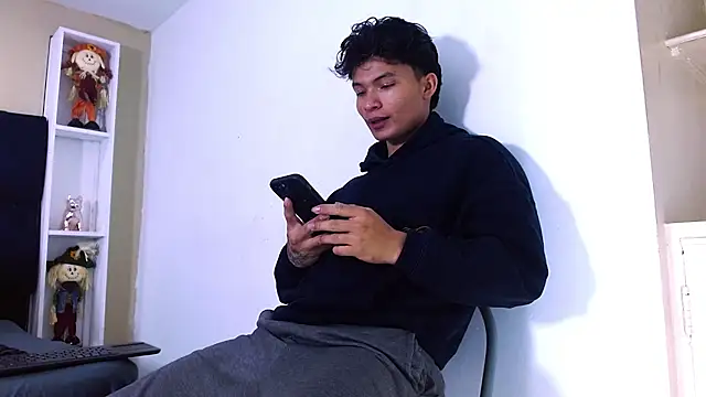 GoldenBoy_23 Шоу с уебкамера