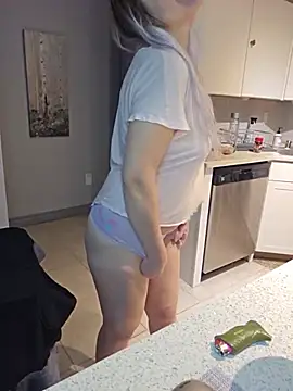 ScarletsWeb Webcam show