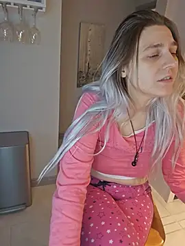 ScarletsWeb webcam show