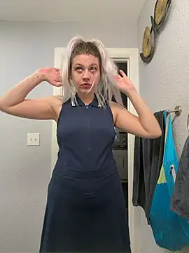 ScarletsWeb Show in webcam