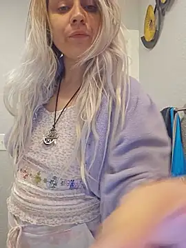 ScarletsWeb's Webcam Show