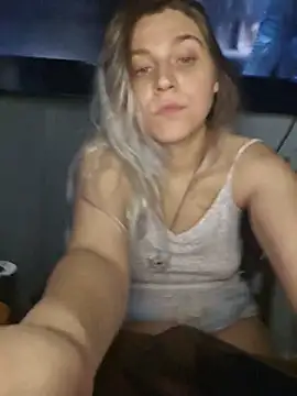 ScarletsWeb's Webcam Show