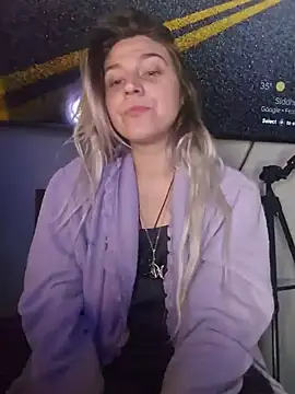 ScarletsWeb Webcam Show