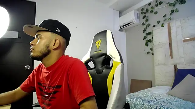 JD_Rileyn Webbikameraesitys