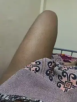 sexy_bose: διαδικτυακό σόου στην κάμερα