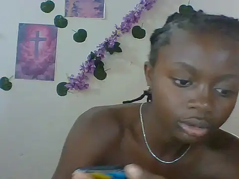 PreggoBeauty webcam show