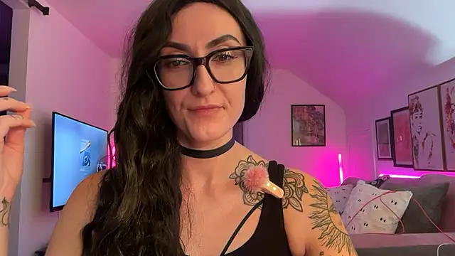 MissCutieKink's Webcam Show