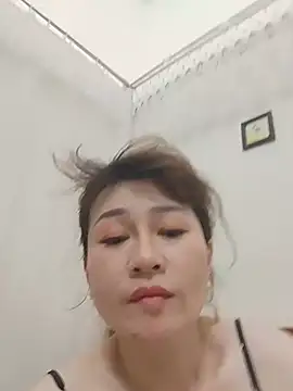 Nina866 Show Webcam