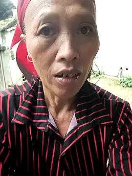 HoaLan_love's Live Sex Cam Show