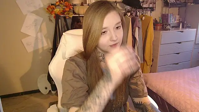 Taissa_Harmon Obrolan Langsung XXX