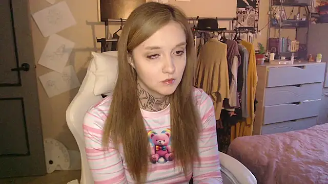 Taissa_Harmon: вебкам-шоу
