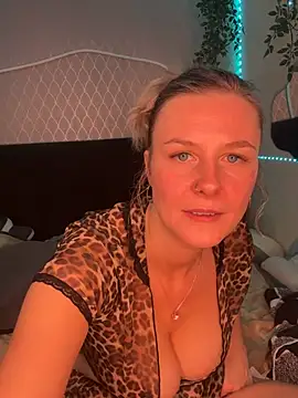 Webkamerová show ElenoraHot
