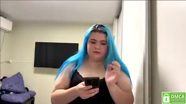 הופעת וובקאם של SilentWavee