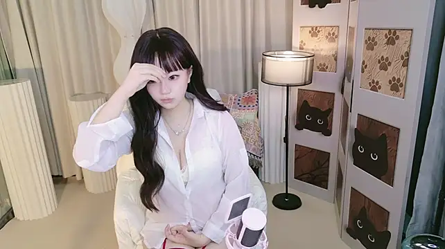 ZUzu-999 Show Webcam