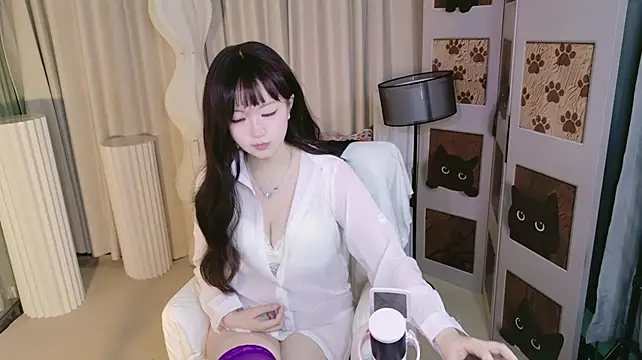 ZUzu-999 网络视讯表演