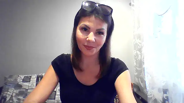LyaIcyQ's Live XXX Chat