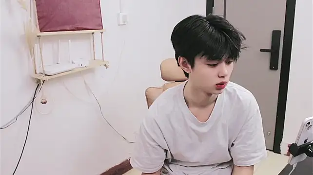 Uu_g Pertunjukan Webcam