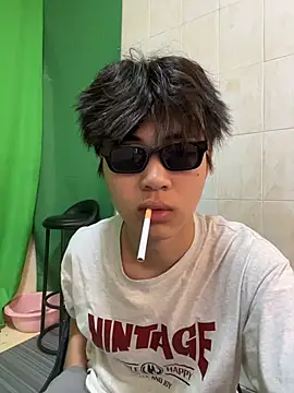Uu_g's Webcam Show
