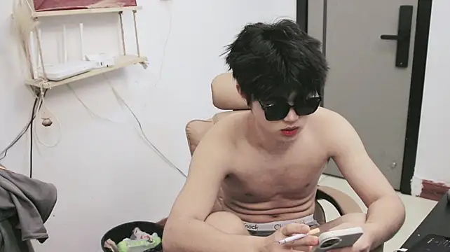 Uu_g Webcam show
