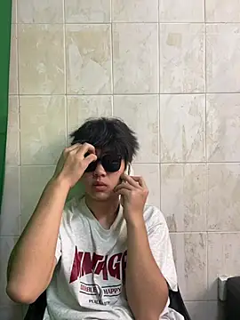 Pertunjukan Kamera Web Uu_g