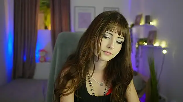 Ella_Young's Live XXX Chat