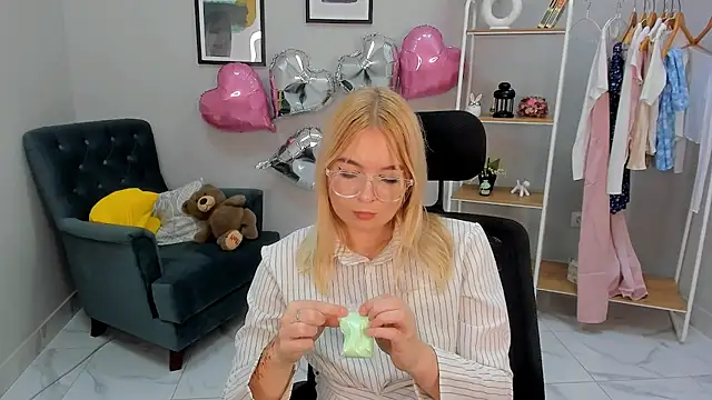 FloraRooney Webcamshow