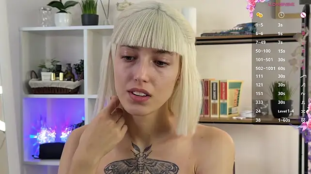 CaliMacKay's Live XXX Chat