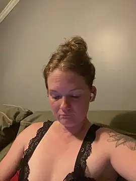 kaylababyluv Show in webcam