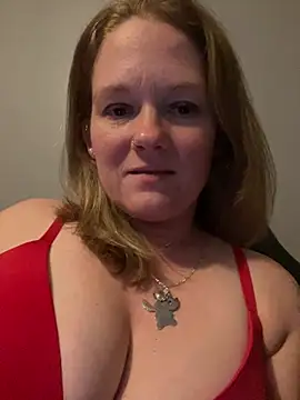 kaylababyluv Adlı Modelin Canlı XXX Sohbeti