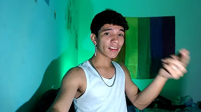 Zeus_lassuli Show in webcam