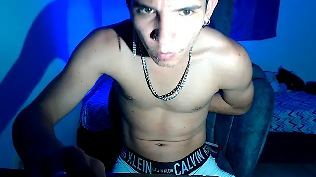 Zeus_lassuli Webcam Show