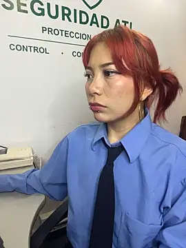 Zakura_66's Live Chat Room