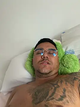 mussa96- Show in webcam