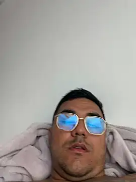 Show modela mussa96- na web-kameri