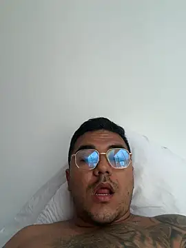 Show modela mussa96- na web-kameri