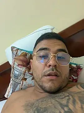 Show modela mussa96- na web-kameri