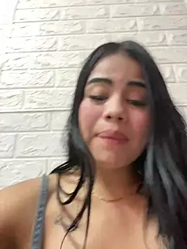 Zoe_Martinezzz's Live XXX Chat