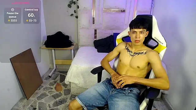 Pokazy przed kamerką – Liom_Gym