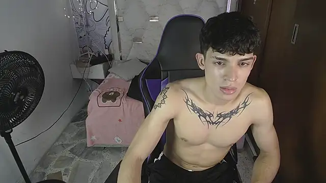 Liom_Gym Webcam-Show