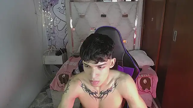 Liom_Gym Adlı Modelin Web Kamerası Şovu
