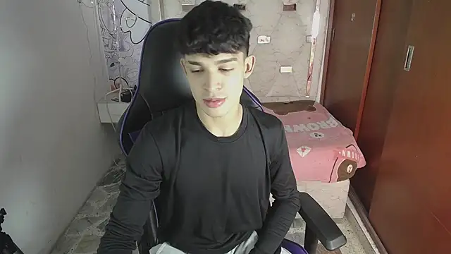 Liom_Gym Chat XXX in diretta