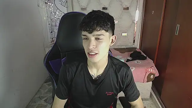 Liom_Gym Webcam-Show