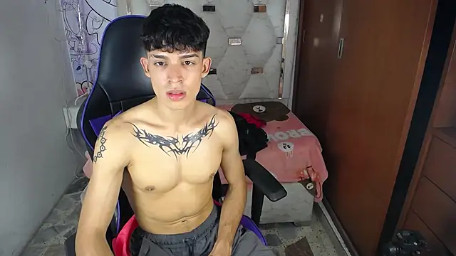 Liom_Gym Шоу с уебкамера