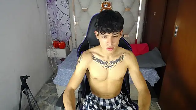 Liom_Gym Adlı Modelin Web Kamerası Şovu